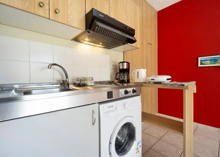 Apartamento Steps From The Aprt