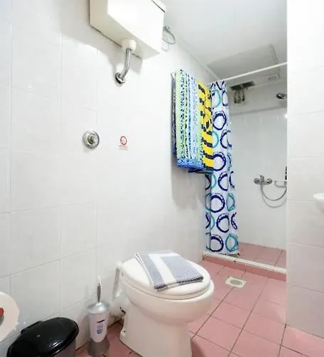 Steps From The Aprt Apartamento *