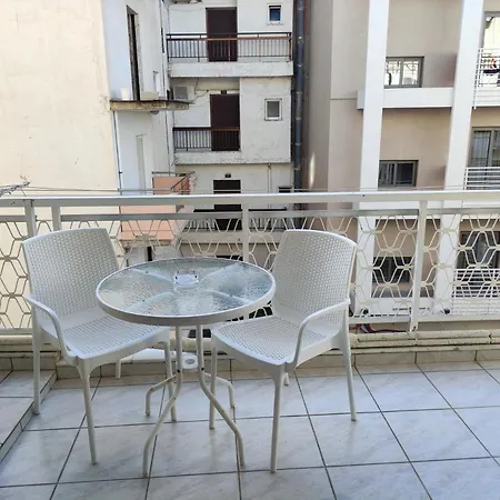 Steps From The Aprt Ханья (Крит)