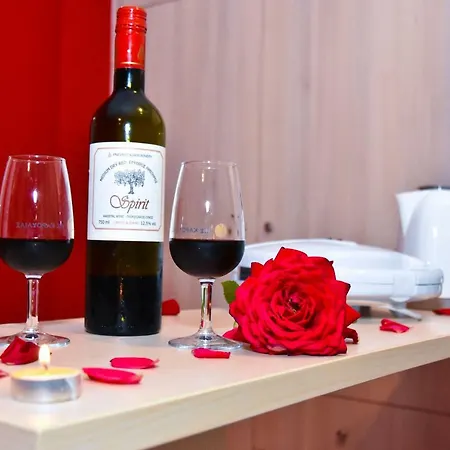 Appartement Steps From The Aprt Chania (Crete)