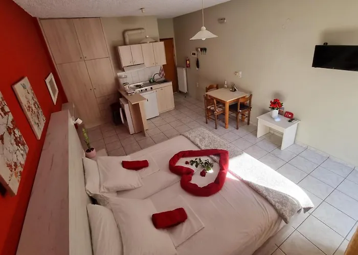 Daire Steps From The Aprt *